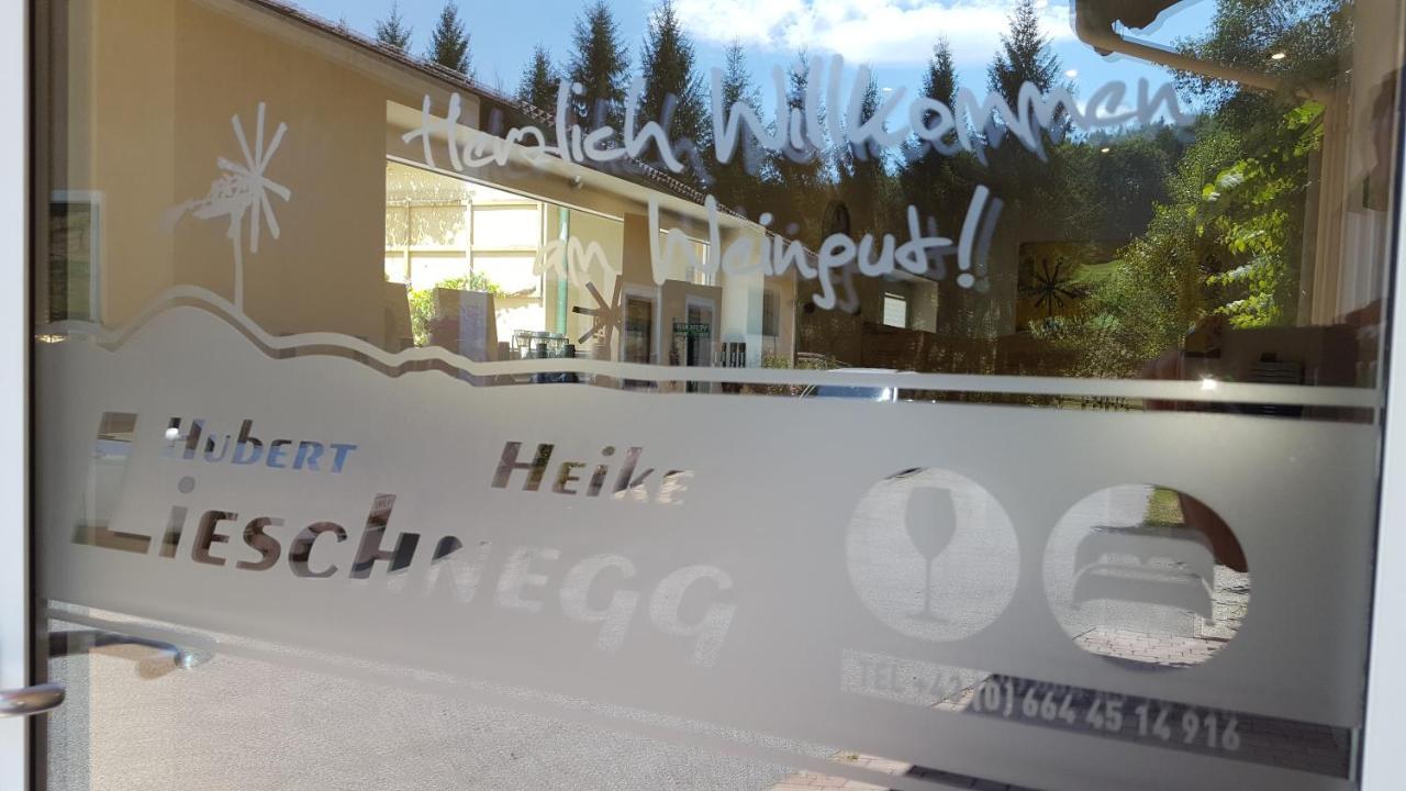 Готель Weingut Lieschnegg Лойчах Екстер'єр фото